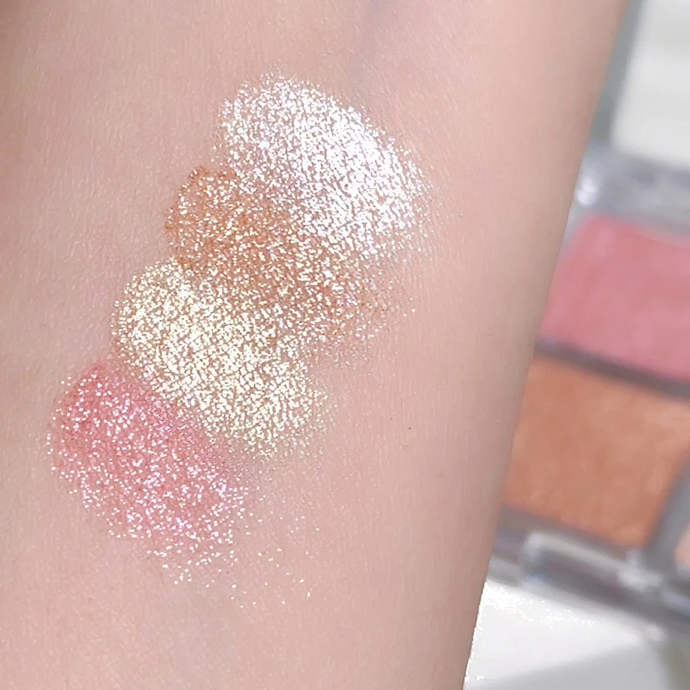 
                  
                    4-Color Face Highlighter Palette
                  
                